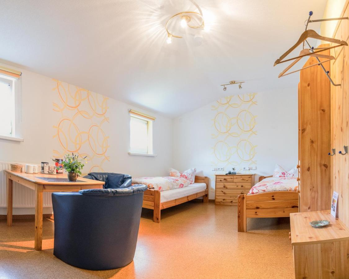 Gasthaus & Pension Am Rennsteig Spechtsbrunn Kültér fotó